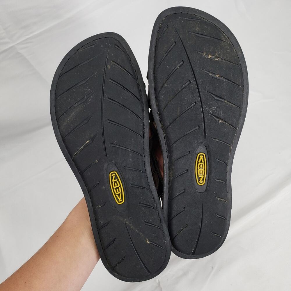 Keen Women's Brown Footbed Black Strappy Sandals - Picture 4 of 8